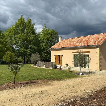 Gite Des Petites Fayes Sud La Douze Экстерьер фото